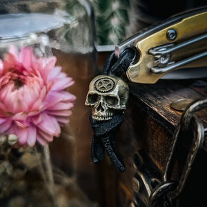 Tempus Fugit Skull Bead
