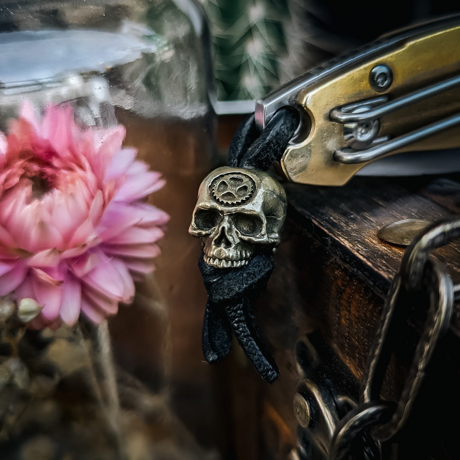 Tempus Fugit Skull Bead